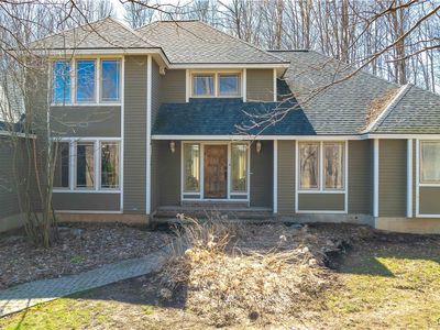 30 Creekside Dr