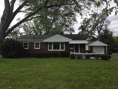 121 Maple St