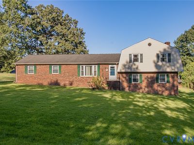 1715 Davis Ln