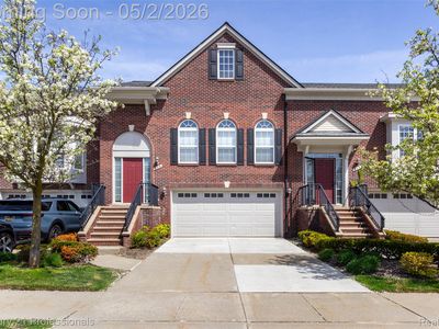 Property at 955 Sandalwood Dr, Troy, MI