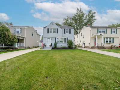 681 Moore Ave