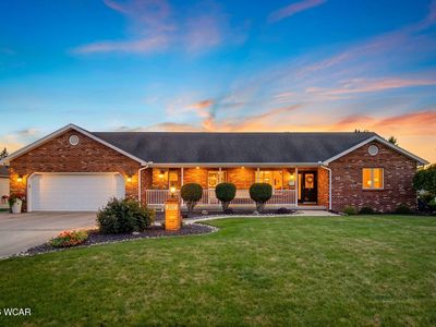 2127 Larkspur Dr