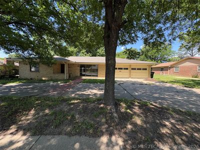 1601 SE Madison Blvd