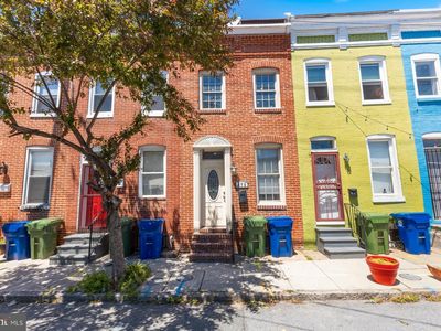 872 Carroll St