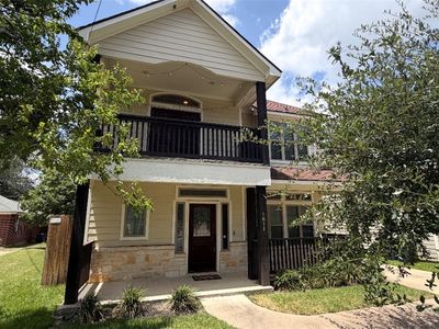 1611 Park Pl