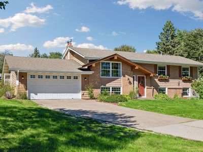 4101 Brigadoon Dr