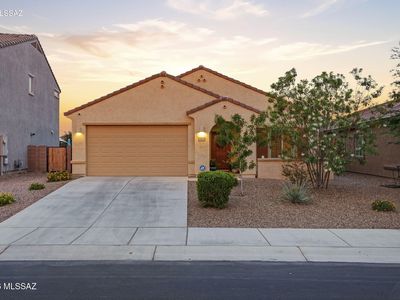 10818 W Claxton Dr