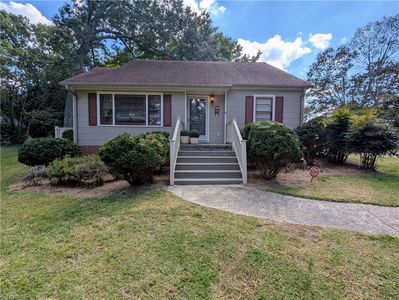 113 Circle Dr