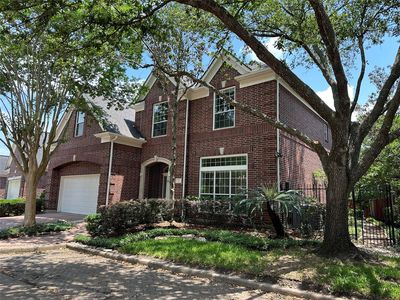 17 Ambleside Crescent Dr
