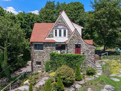 63 Crabtree Rd