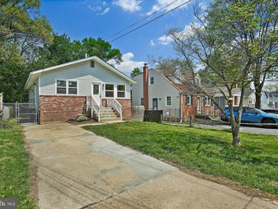 4810 Lexington Ave