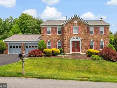 14717 Laurelwood Ln