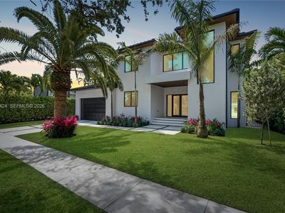 1940 Alamanda Dr