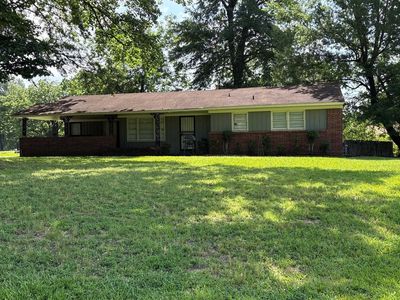 377 Parkdale Dr