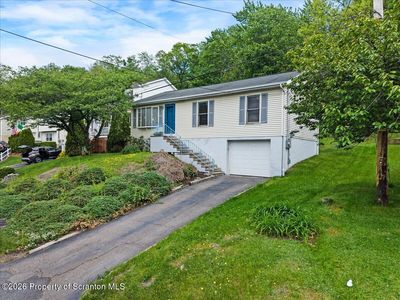 1207 Moltke Ave
