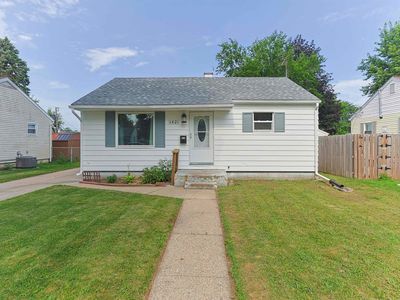 1421 N Illinois St