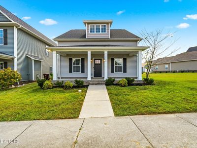 114 Hackberry St