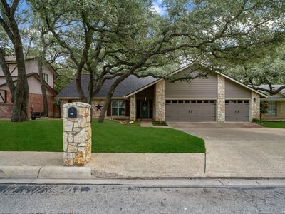 2706 Stone Edge St