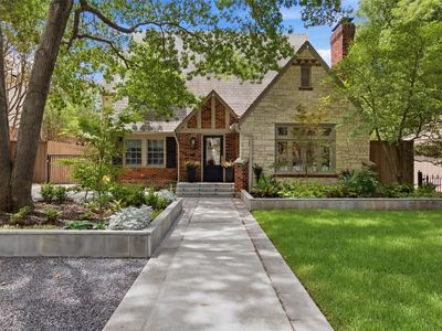 3311 Greenbrier Dr