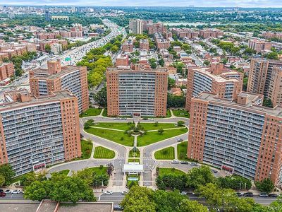 61-45 98th St APT 17G