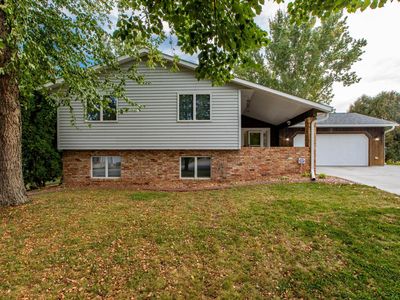 2431 Meadow Hills Dr SW