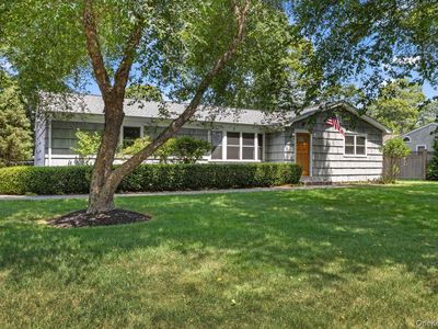 Property at 10 Sanderling Lane, East Quogue, NY