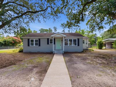 114 Groves St
