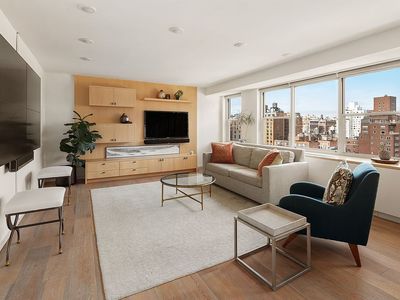 150 E 61st St APT 16D
