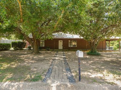 1112 Caprice Dr