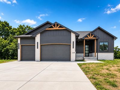 1207 E Maywood Ct