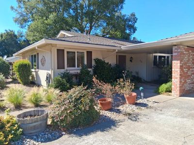 221 White Oak Dr