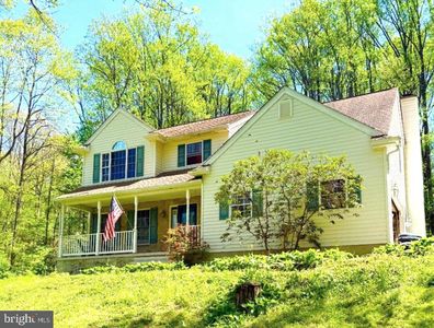 802 Hollow Rd