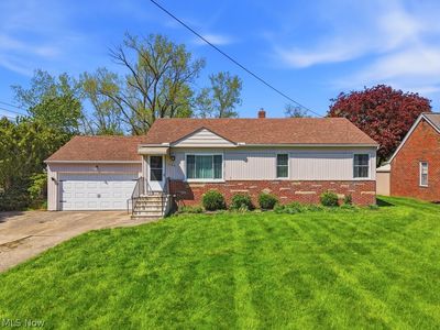 Property at 125 Meadowlane Rd, Seven Hills, OH