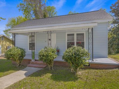 Property at 26 Pearl St, Ware Shoals, SC