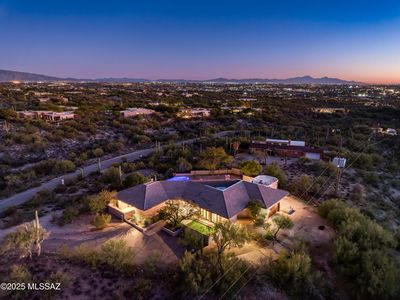 4740 N Hacienda Del Sol Rd