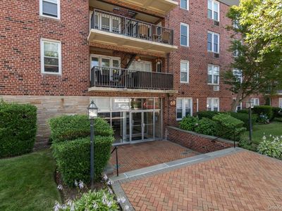 60 Hempstead Avenue #2C