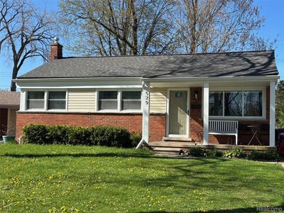 579 Lerner Ave