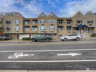 440 St. Helens Avenue UNIT 204