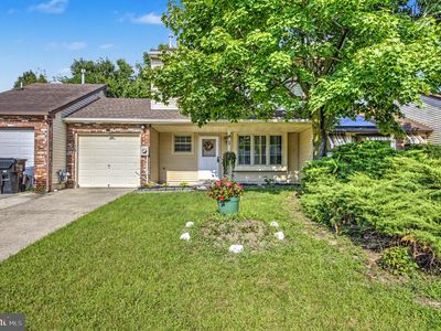 14 Hathaway Dr