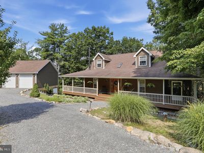 370 Hemlock Ct