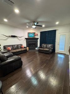 617 Blue Teal Pl