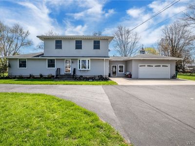 Property at 3878 Lockport Rd, Sanborn, NY