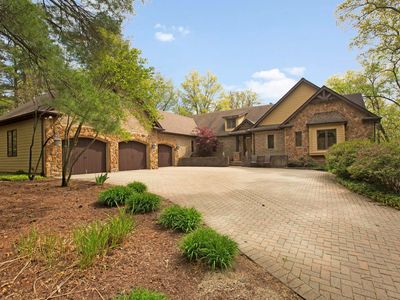 15214 Shamrock Ln