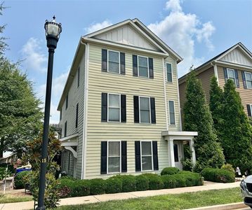 550 Traditions Blvd