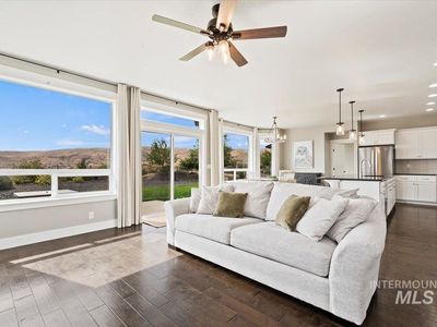 19335 N Shepherds Pie Pl