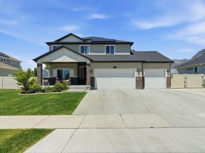 1135 E 490 N