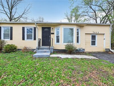 7413 E 56th Ter