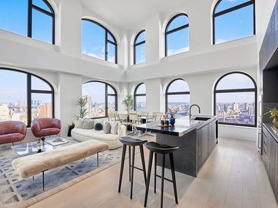 130 William St #48A