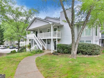 2104 Augusta Dr SE