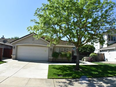 2572 Douglas Fir Dr